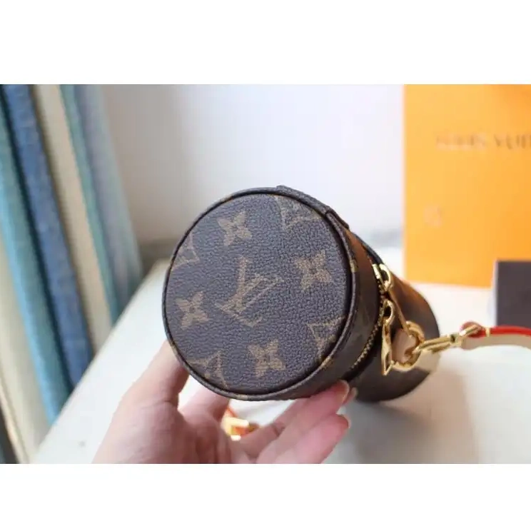 Fashionrep 19B570252 LV Bags 0815